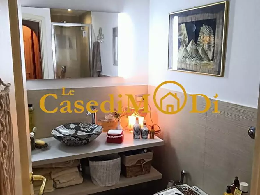 Immagine 31 di Appartamento in vendita  a Livorno