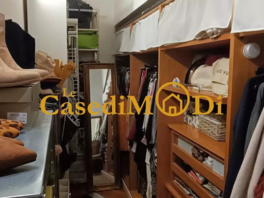 Immagine 37 di Appartamento in vendita  a Livorno