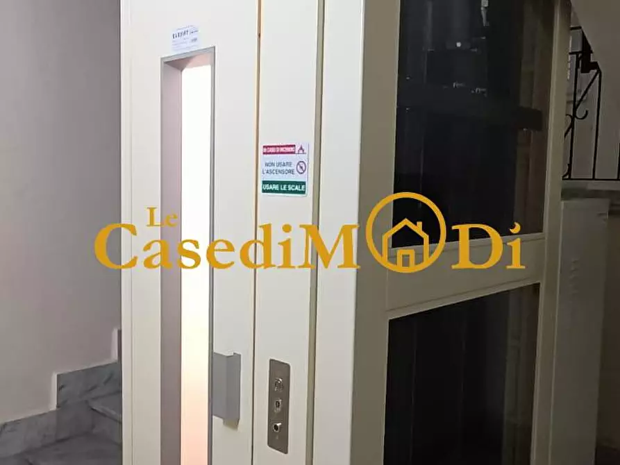 Immagine 47 di Appartamento in vendita  a Livorno