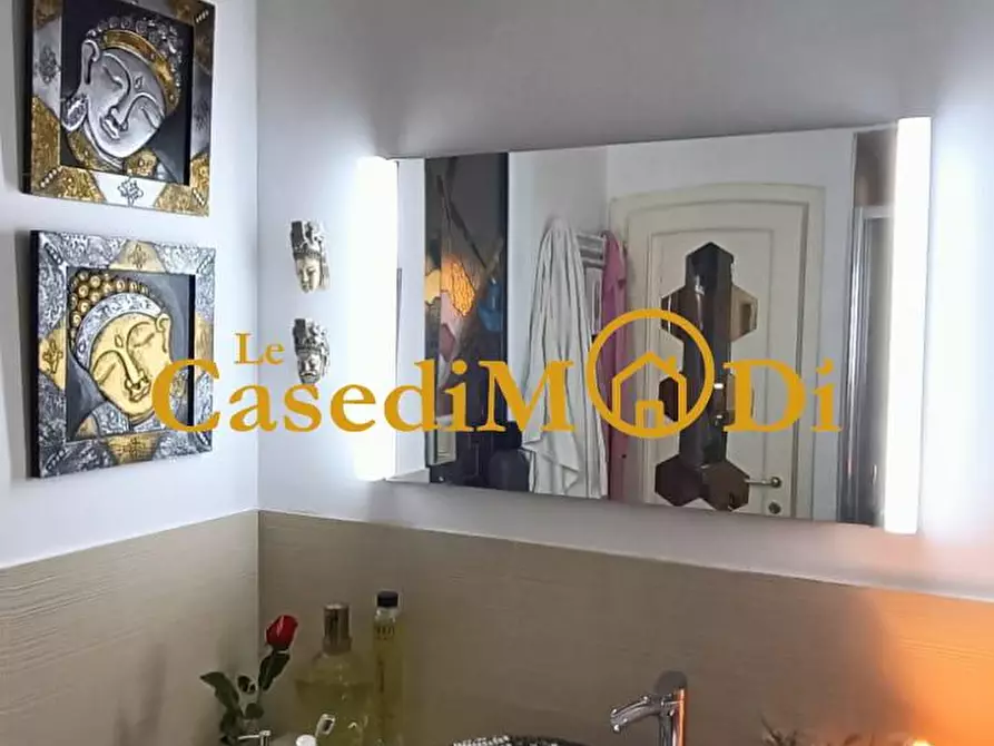 Immagine 27 di Appartamento in vendita  a Livorno