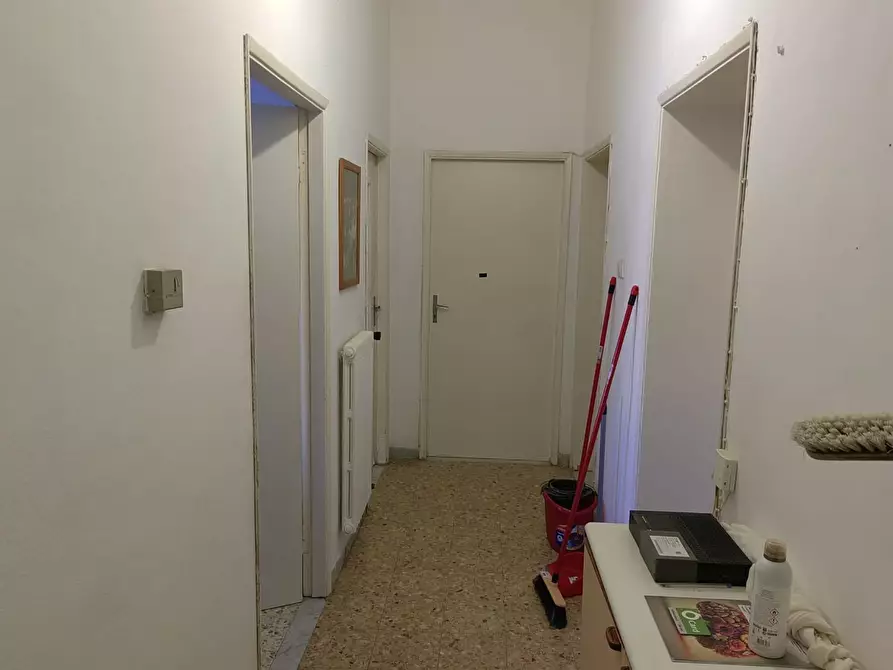 Immagine 5 di Appartamento in vendita  a Siena