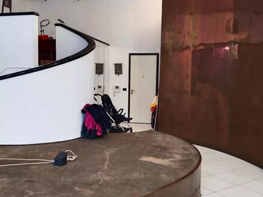 Immagine 2 di Appartamento in vendita  a Pisa