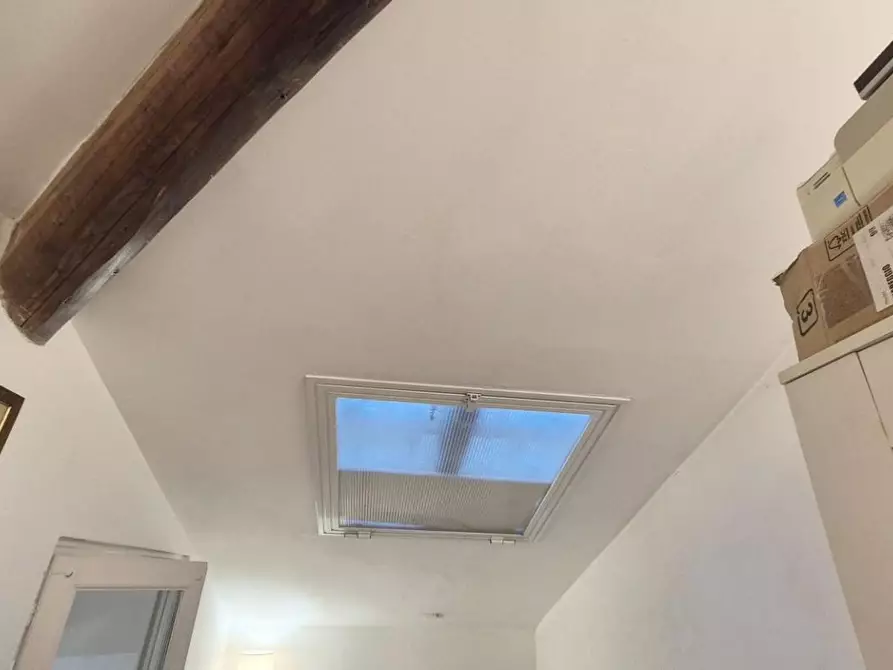 Immagine 67 di Mansarda in vendita  a Viareggio