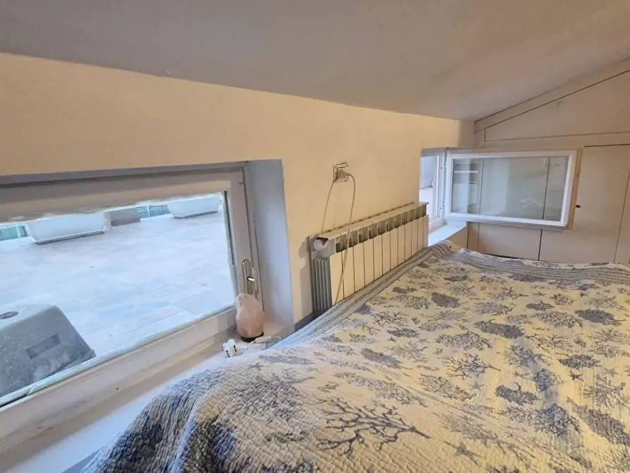 Immagine 57 di Mansarda in vendita  a Viareggio