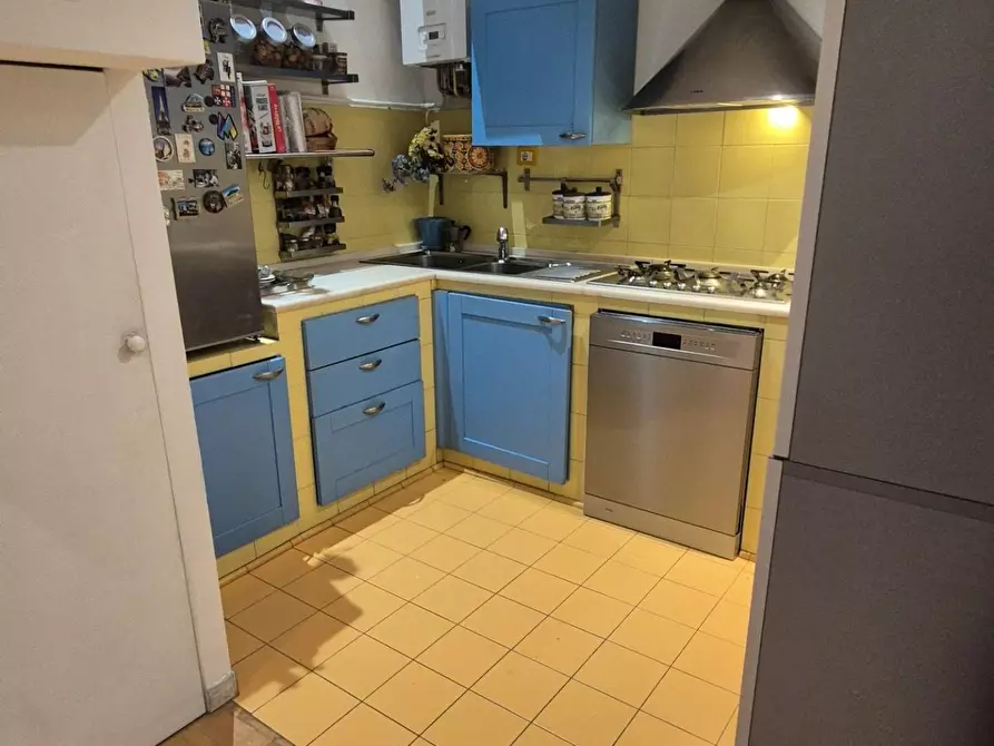 Immagine 32 di Mansarda in vendita  a Viareggio