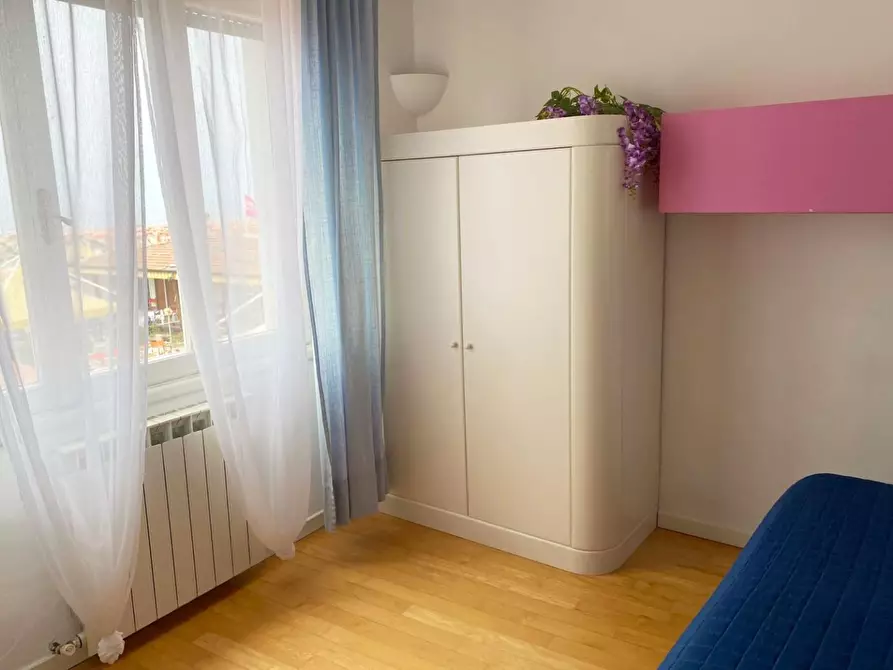 Immagine 46 di Mansarda in vendita  a Viareggio