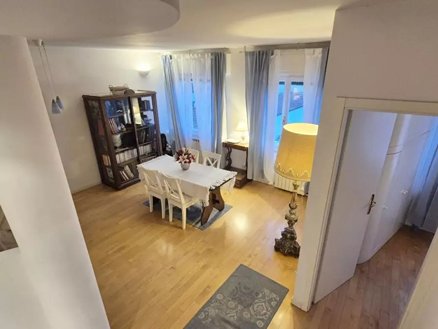 Immagine 92 di Mansarda in vendita  a Viareggio