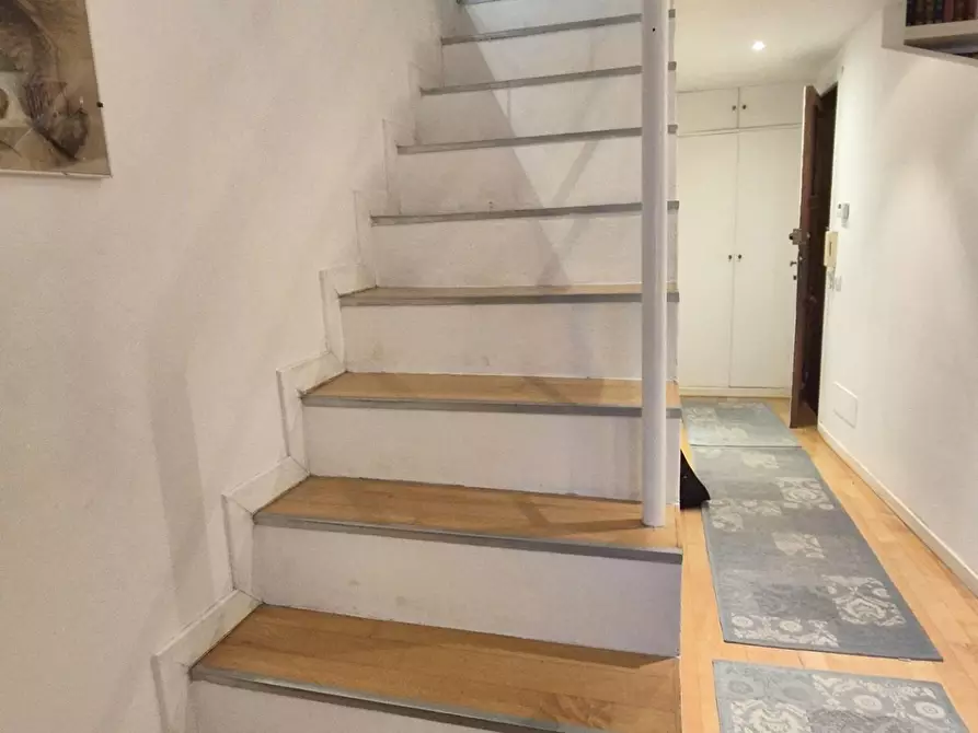 Immagine 50 di Mansarda in vendita  a Viareggio