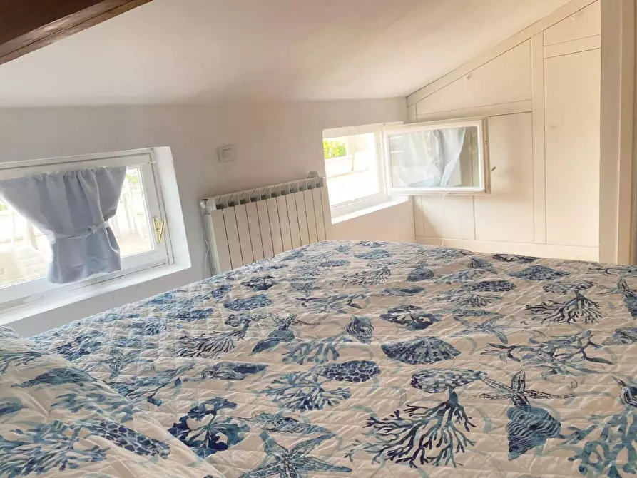 Immagine 58 di Mansarda in vendita  a Viareggio