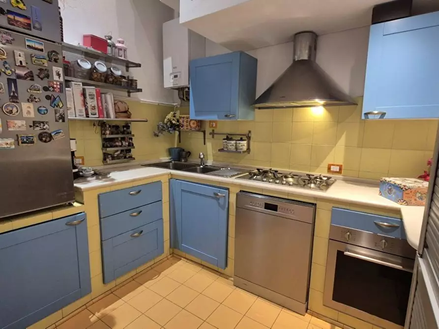 Immagine 34 di Mansarda in vendita  a Viareggio