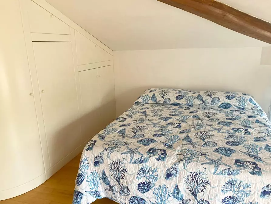 Immagine 53 di Mansarda in vendita  a Viareggio