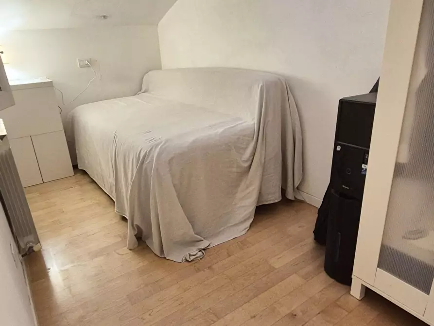 Immagine 61 di Mansarda in vendita  a Viareggio