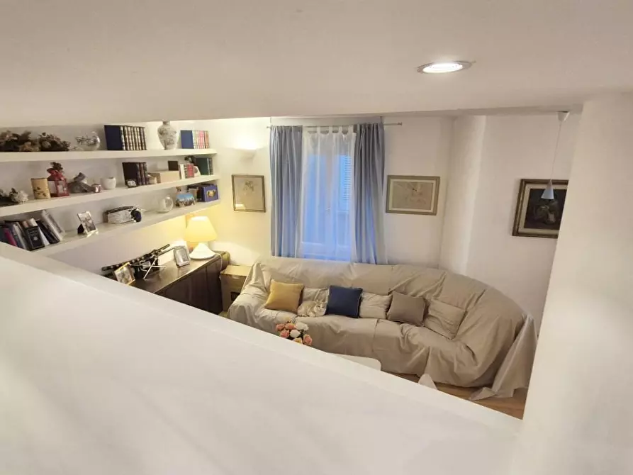 Immagine 7 di Mansarda in vendita  a Viareggio