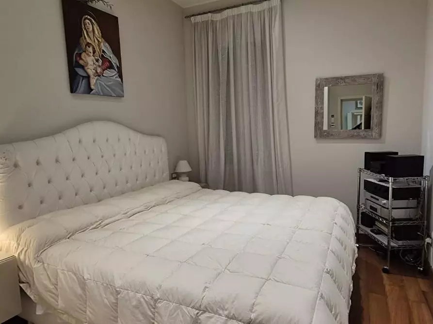 Immagine 9 di Villa in vendita  a Viareggio