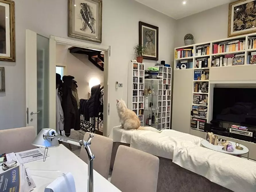 Immagine 7 di Villa in vendita  a Viareggio