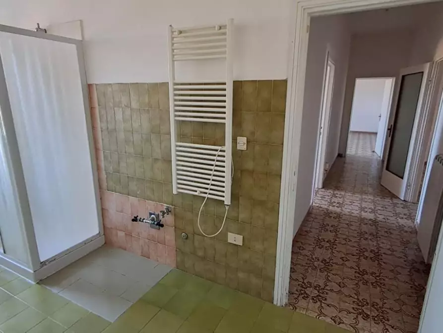 Immagine 10 di Appartamento in vendita  a Rosignano Marittimo