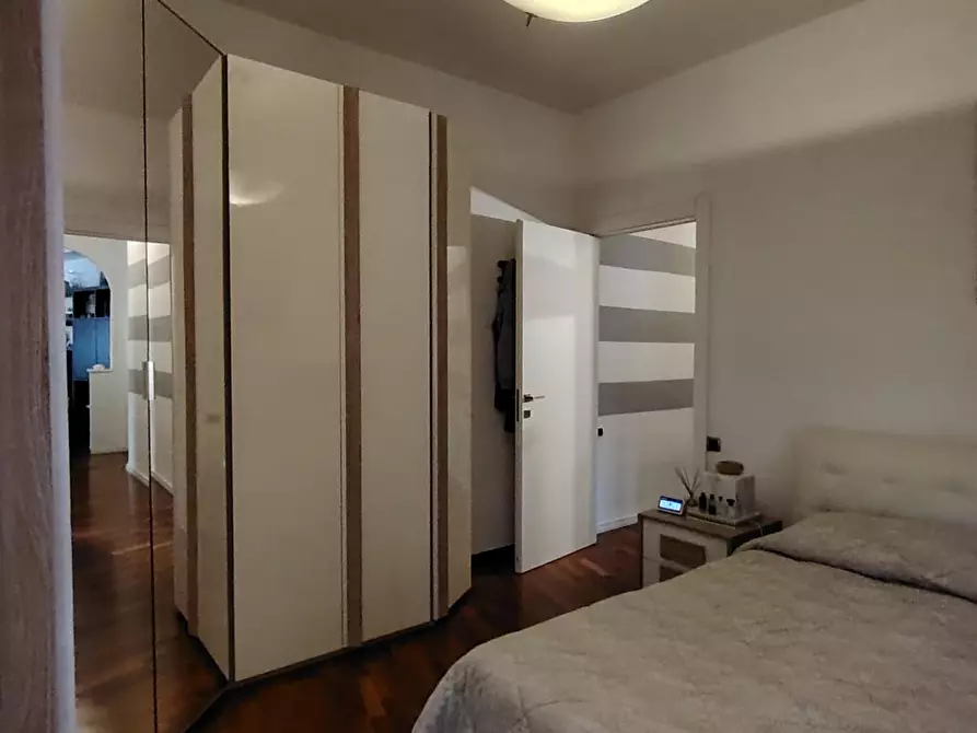 Immagine 9 di Appartamento in vendita  a Carrara