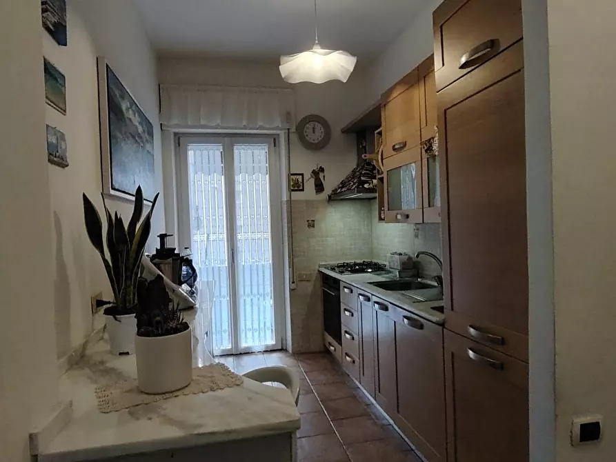 Immagine 3 di Appartamento in vendita  a Carrara