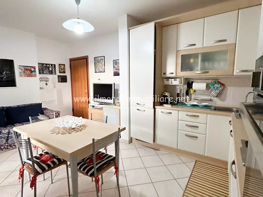 Immagine 10 di Appartamento in vendita  a Rosignano Marittimo