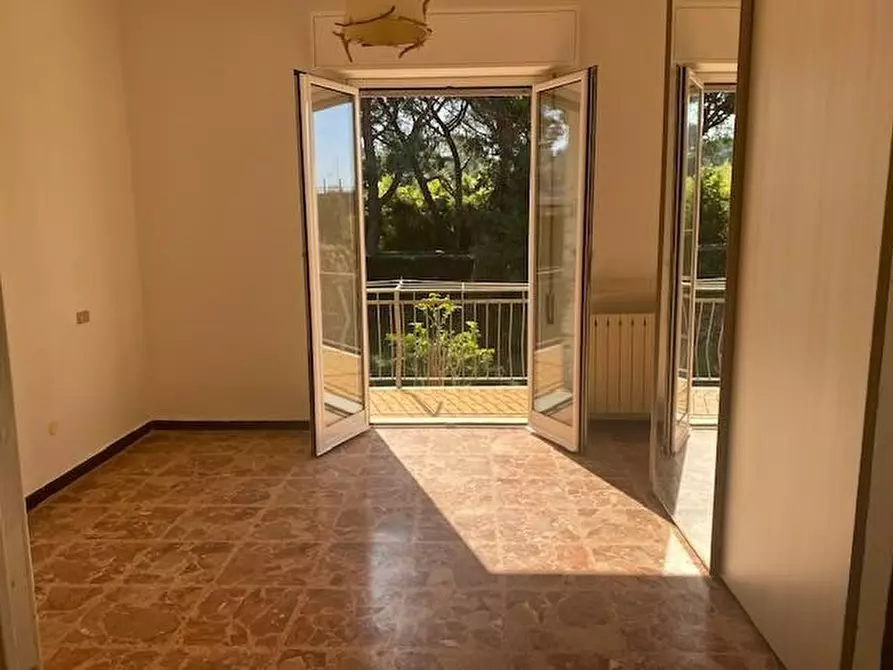 Immagine 12 di Appartamento in vendita  a Sestri Levante