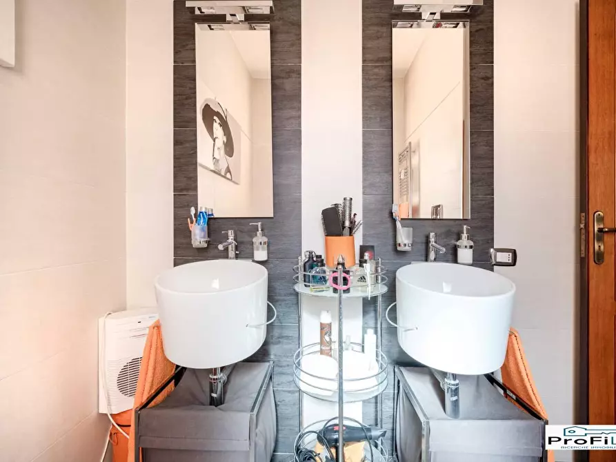 Immagine 20 di Appartamento in vendita  a Bari