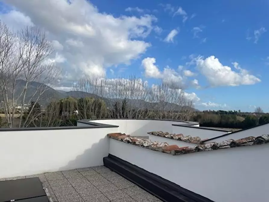 Immagine 6 di Villa in vendita  a San Giuliano Terme
