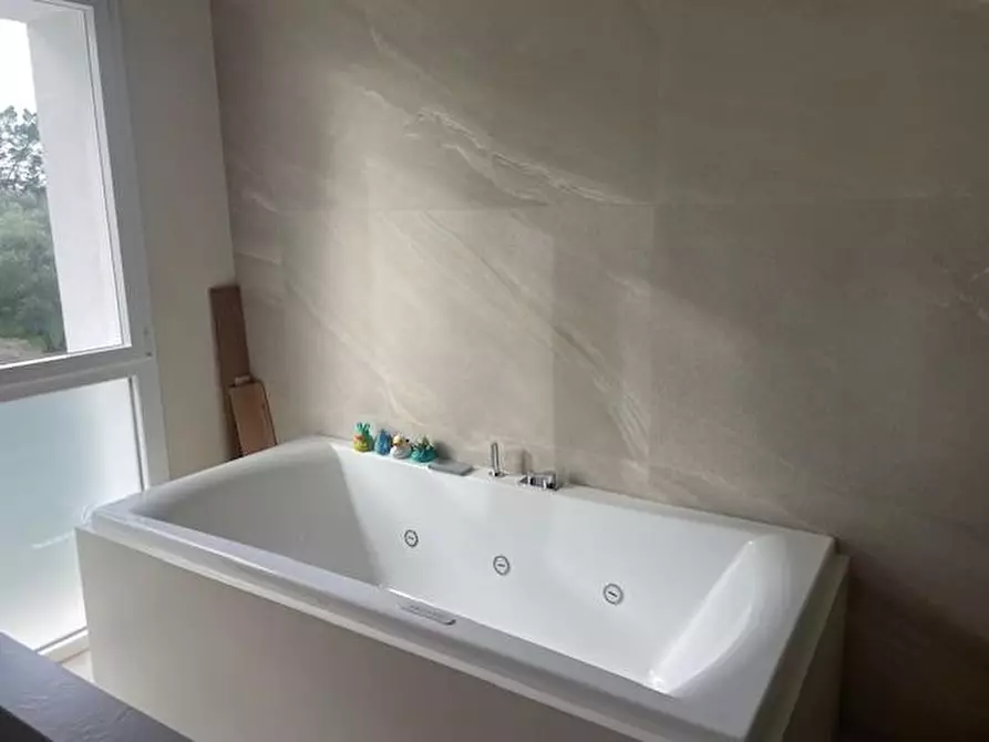 Immagine 12 di Villa in vendita  a San Giuliano Terme