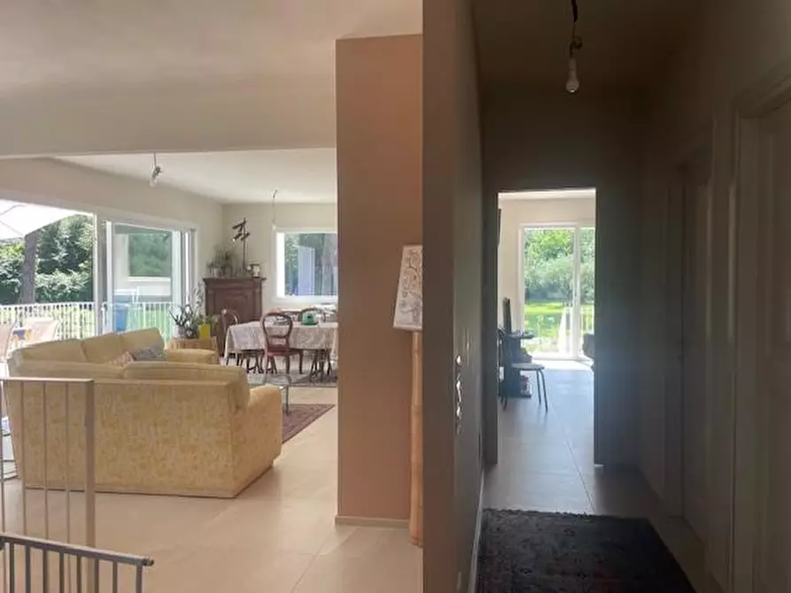 Immagine 51 di Villa in vendita  a San Giuliano Terme