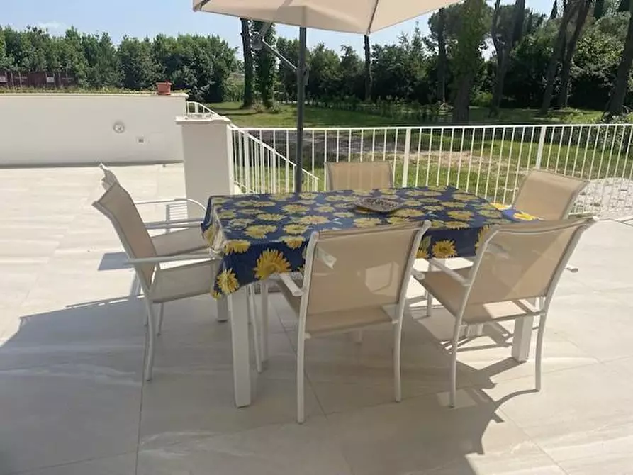 Immagine 38 di Villa in vendita  a San Giuliano Terme