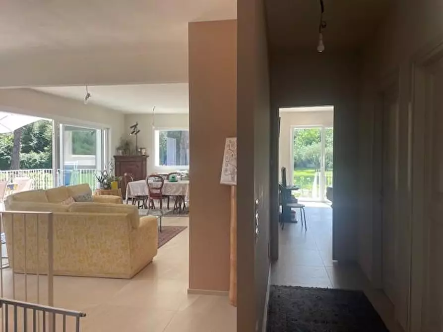 Immagine 52 di Villa in vendita  a San Giuliano Terme