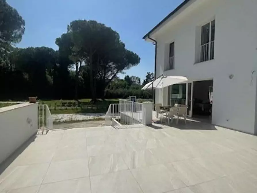 Immagine 71 di Villa in vendita  a San Giuliano Terme