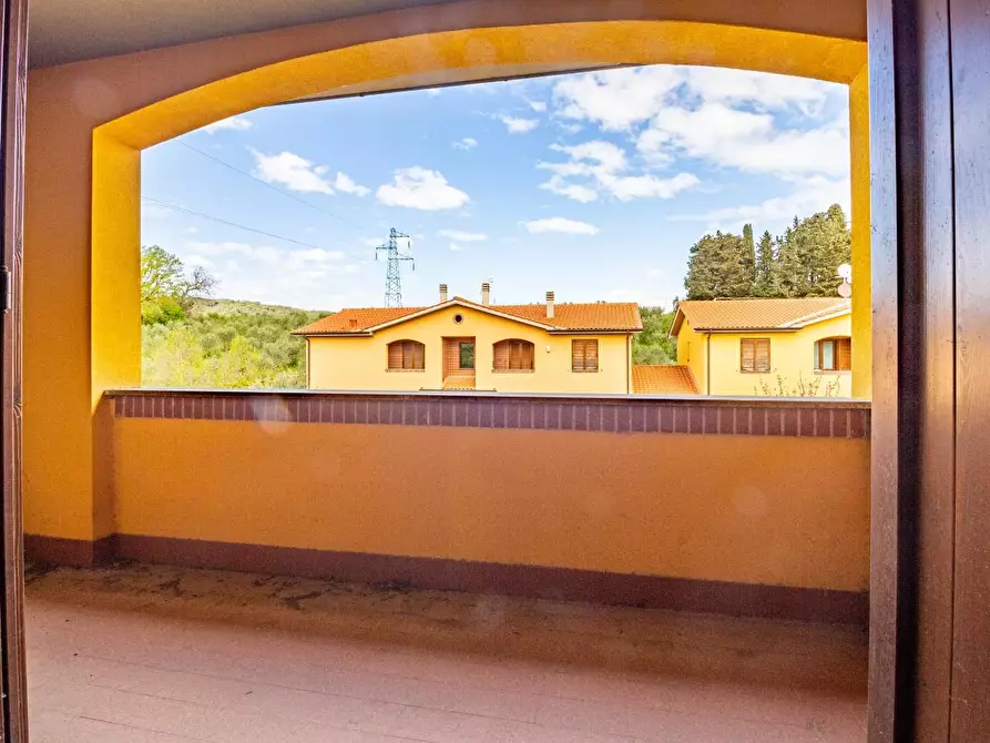 Immagine 8 di Villetta a schiera in vendita  a Castellina Marittima