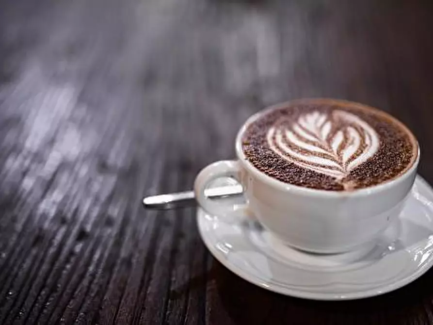 Immagine 5 di Bar / Ristorante in vendita  a Lucca