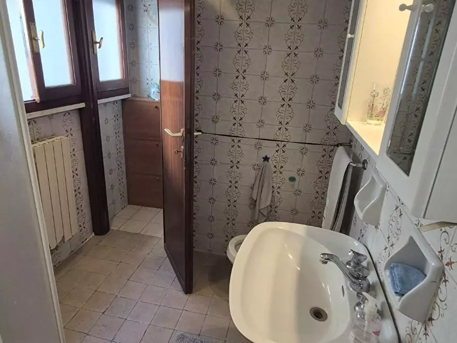 Immagine 41 di Terratetto in vendita  a Viareggio