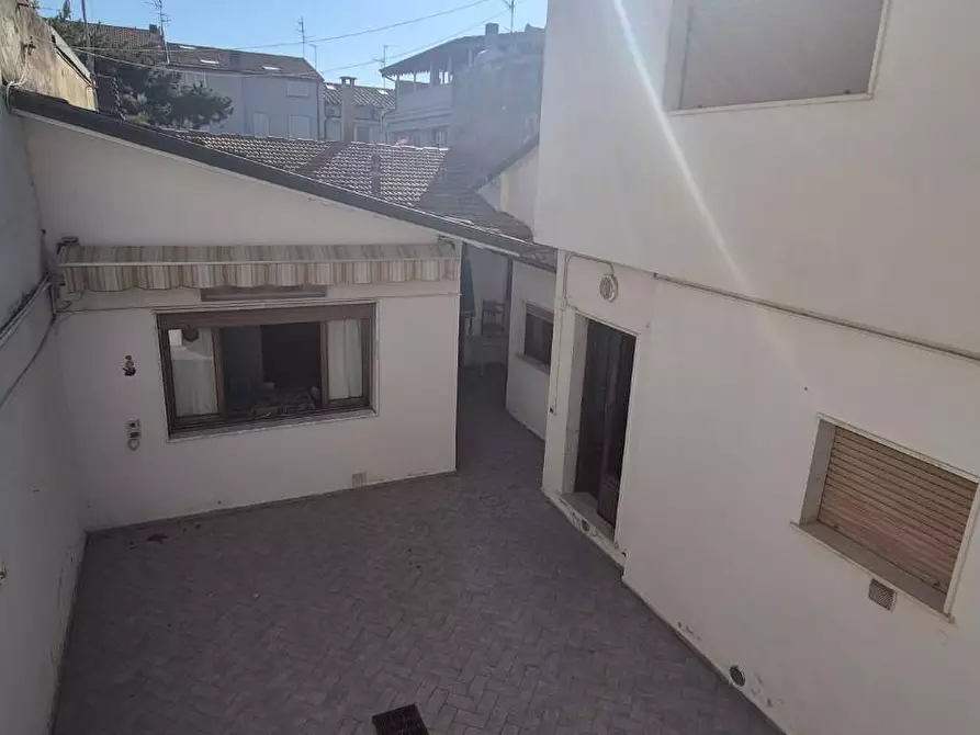 Immagine 8 di Terratetto in vendita  a Viareggio