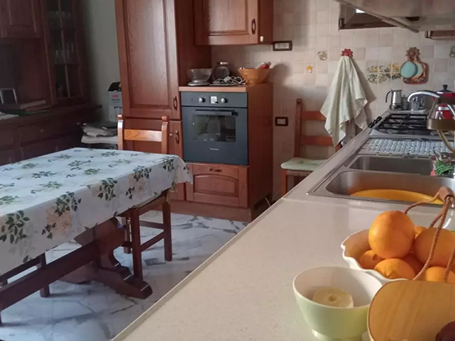Immagine 5 di Casa bifamiliare in vendita  a Ortonovo