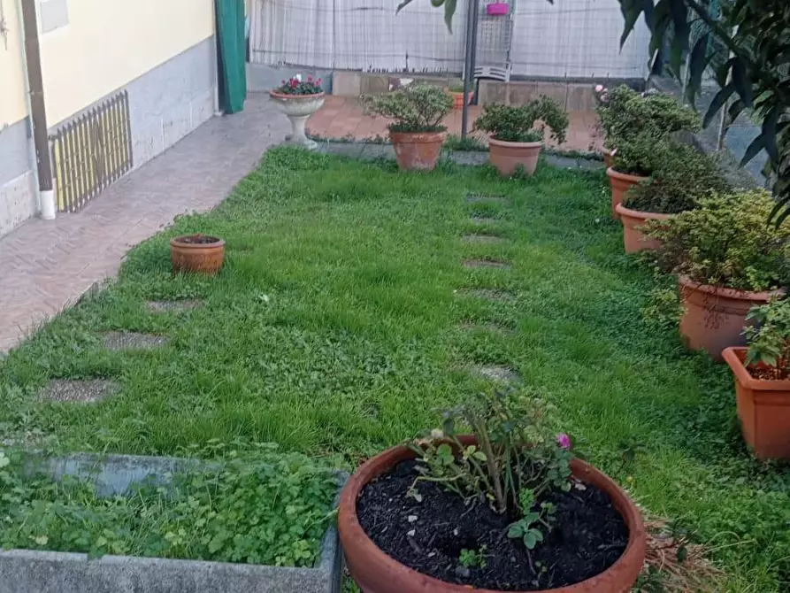 Immagine 1 di Casa bifamiliare in vendita  a Ortonovo