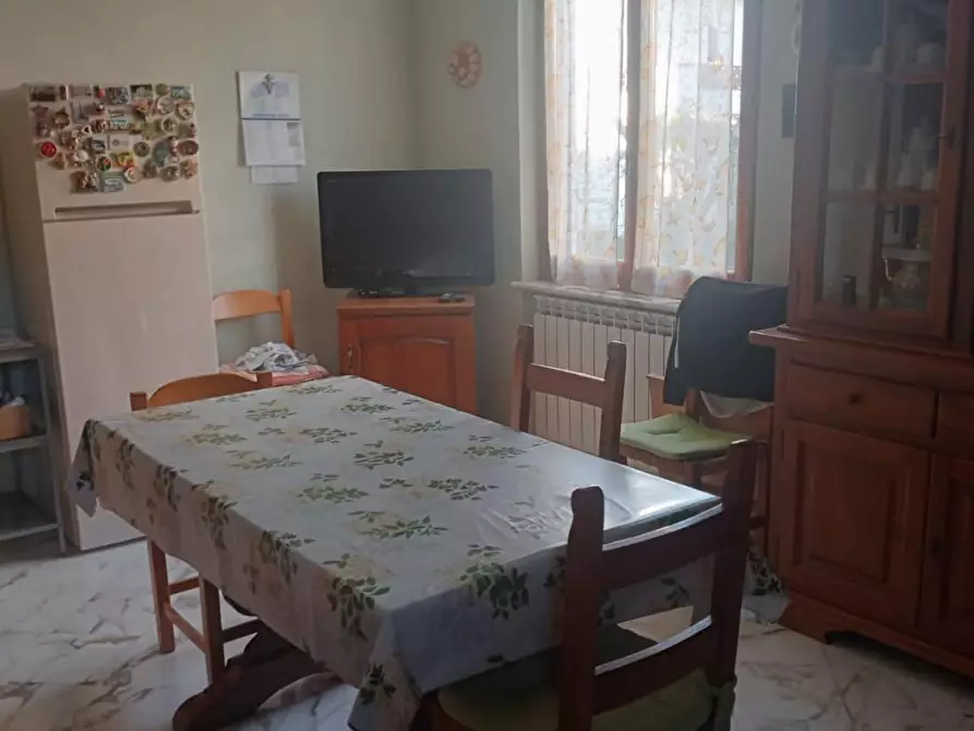 Immagine 3 di Casa bifamiliare in vendita  a Ortonovo