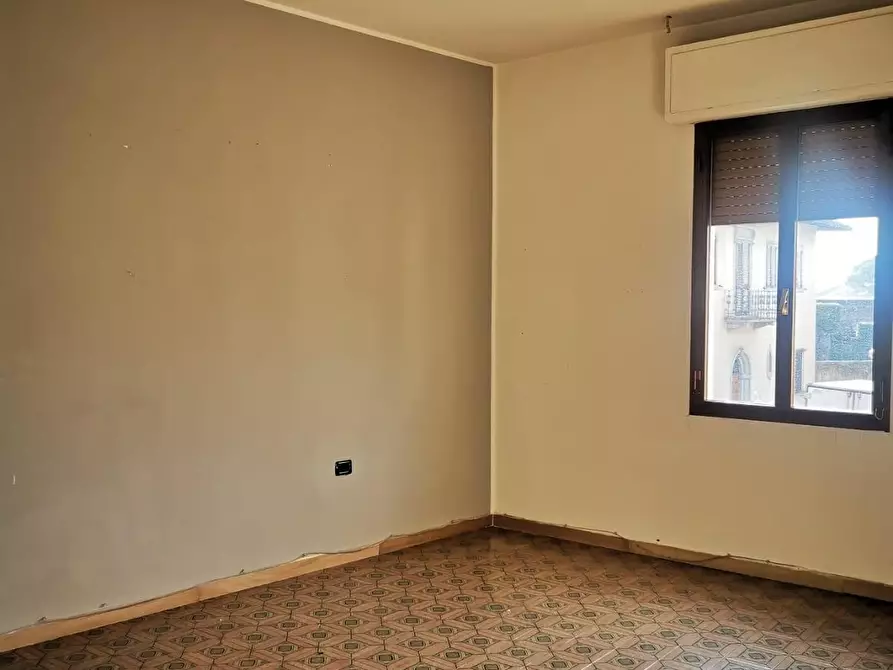 Immagine 1 di Ufficio in affitto  a Campi Bisenzio