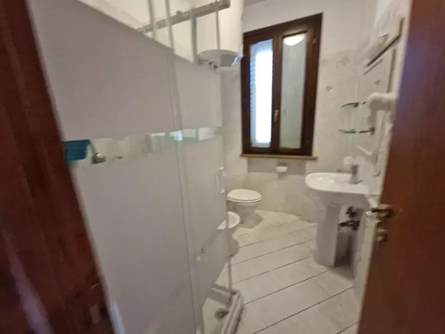 Immagine 25 di Appartamento in vendita  a Rosignano Marittimo