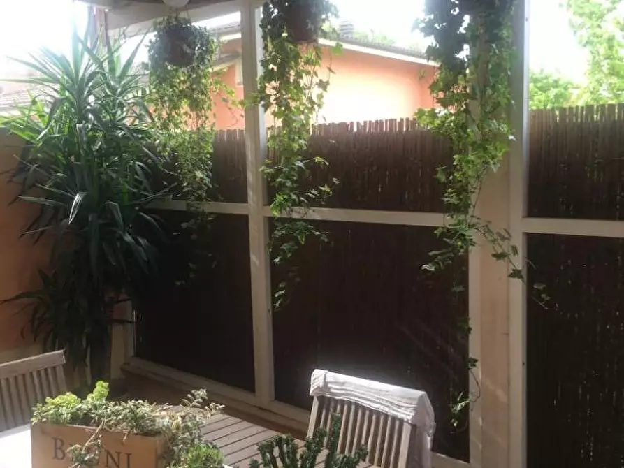 Immagine 1 di Villetta a schiera in vendita  a Porcari