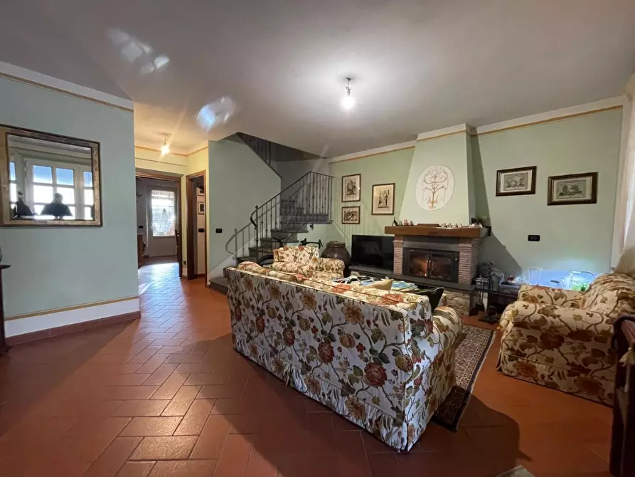 Immagine 43 di Villetta a schiera in vendita  a Porcari