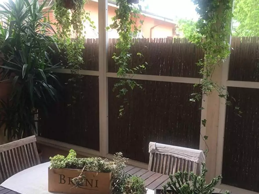 Immagine 8 di Villetta a schiera in vendita  a Porcari