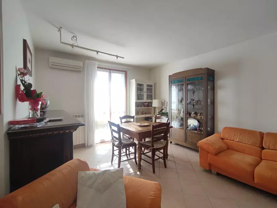 Immagine 2 di Appartamento in vendita  a Fucecchio