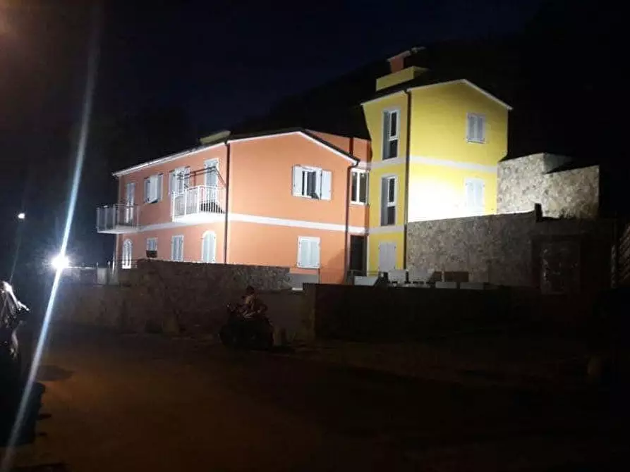 Immagine 32 di Appartamento in vendita  a Lerici