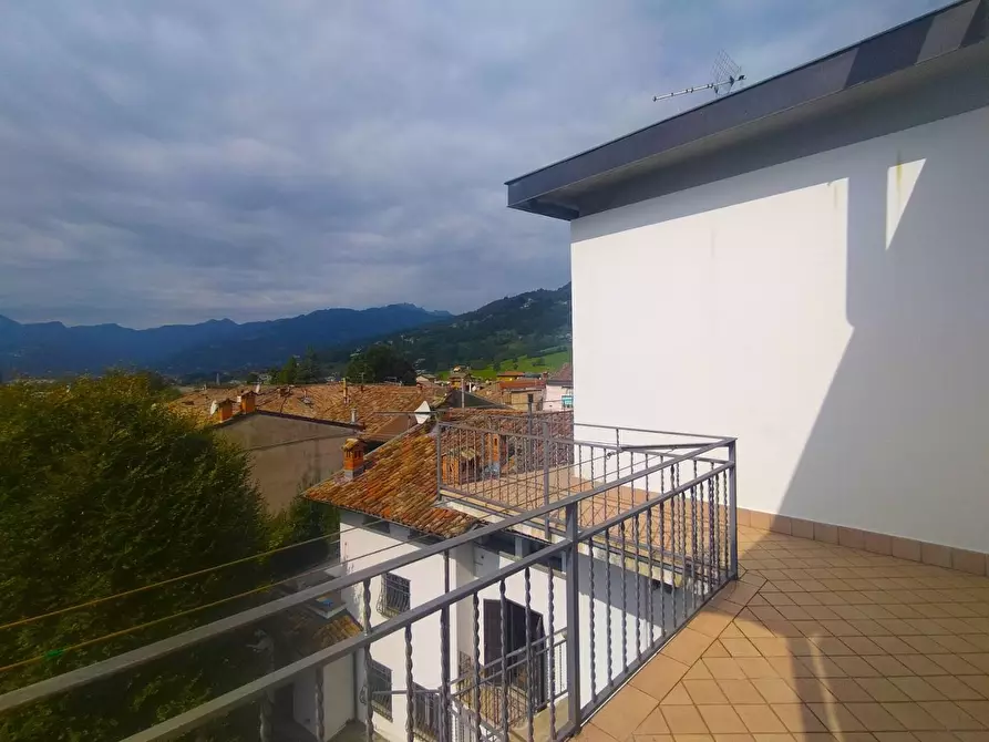 Immagine 39 di Appartamento in vendita  a Gandino