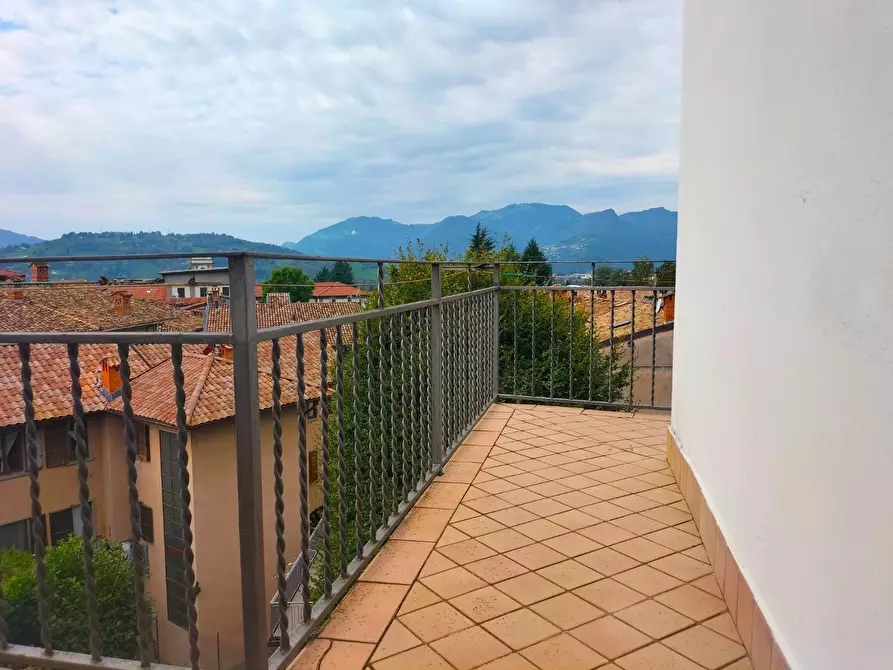 Immagine 35 di Appartamento in vendita  a Gandino