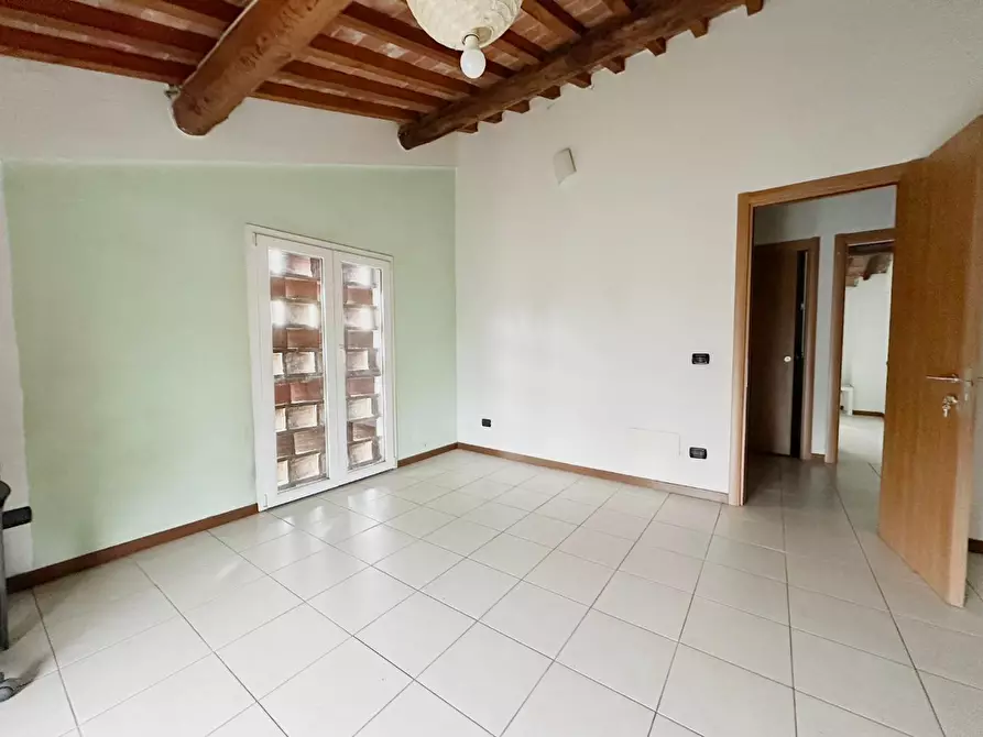Immagine 25 di Terratetto in vendita  a Lucca