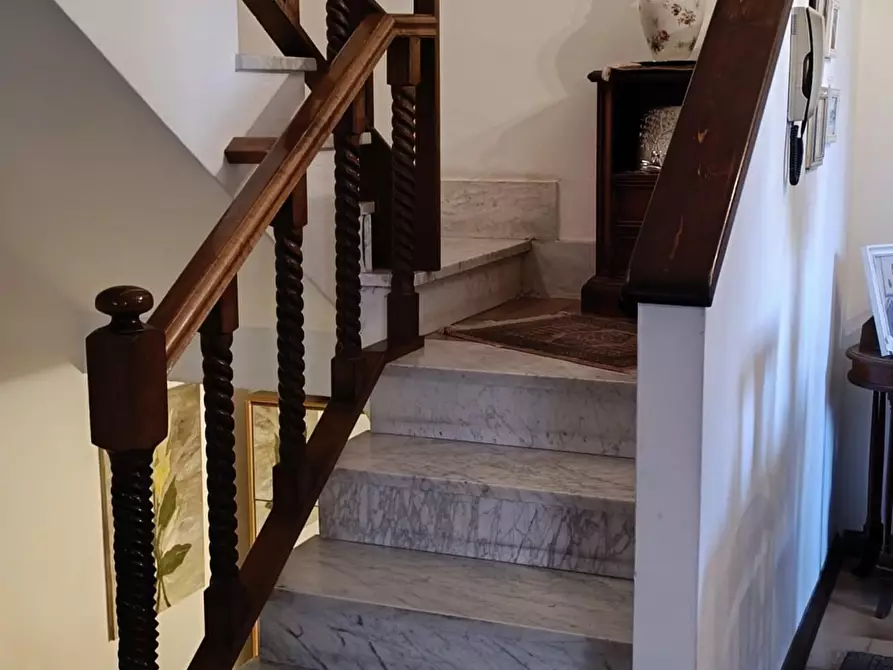 Immagine 6 di Villetta a schiera in vendita  a Carrara