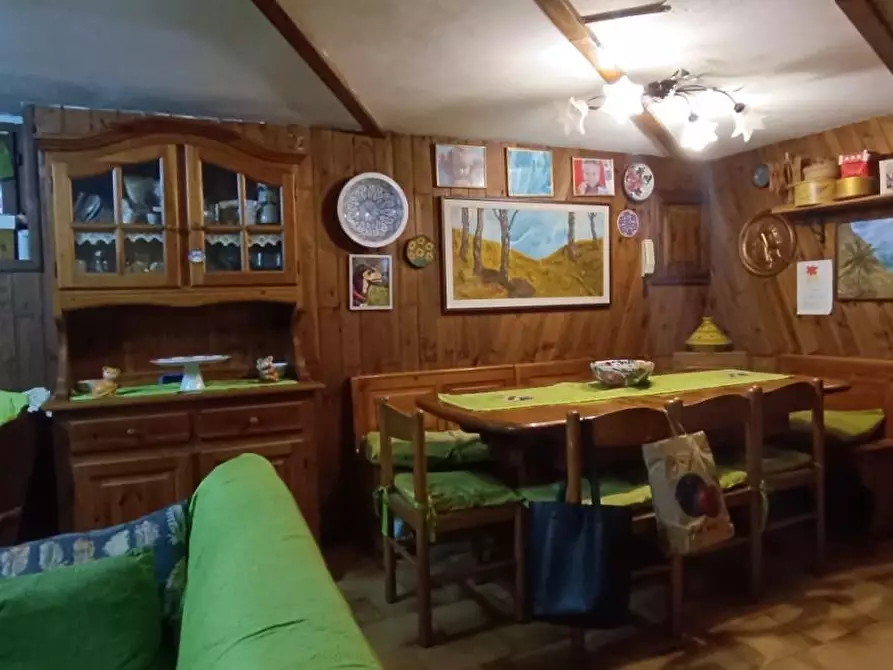 Immagine 27 di Villetta a schiera in vendita  a Carrara